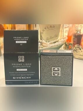Givenchy Prisme Libre Highlighting Powder